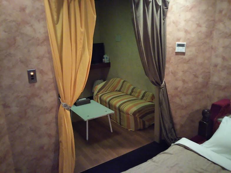 Unicorn Hotel 2*